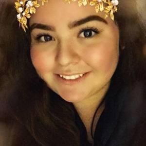 Meet your Posher, Adriana